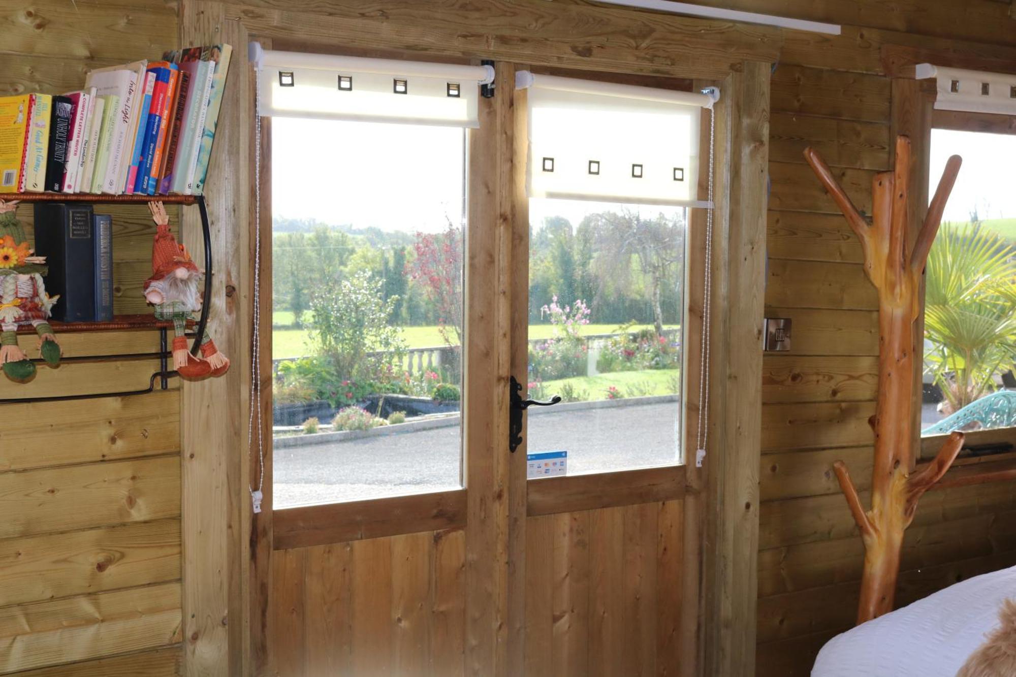 The Cabin Pipershill Newtownbutler Exterior photo
